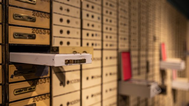 Zegels & Pegels - 200 jaar Nutsspaarbank en Fonds 1818